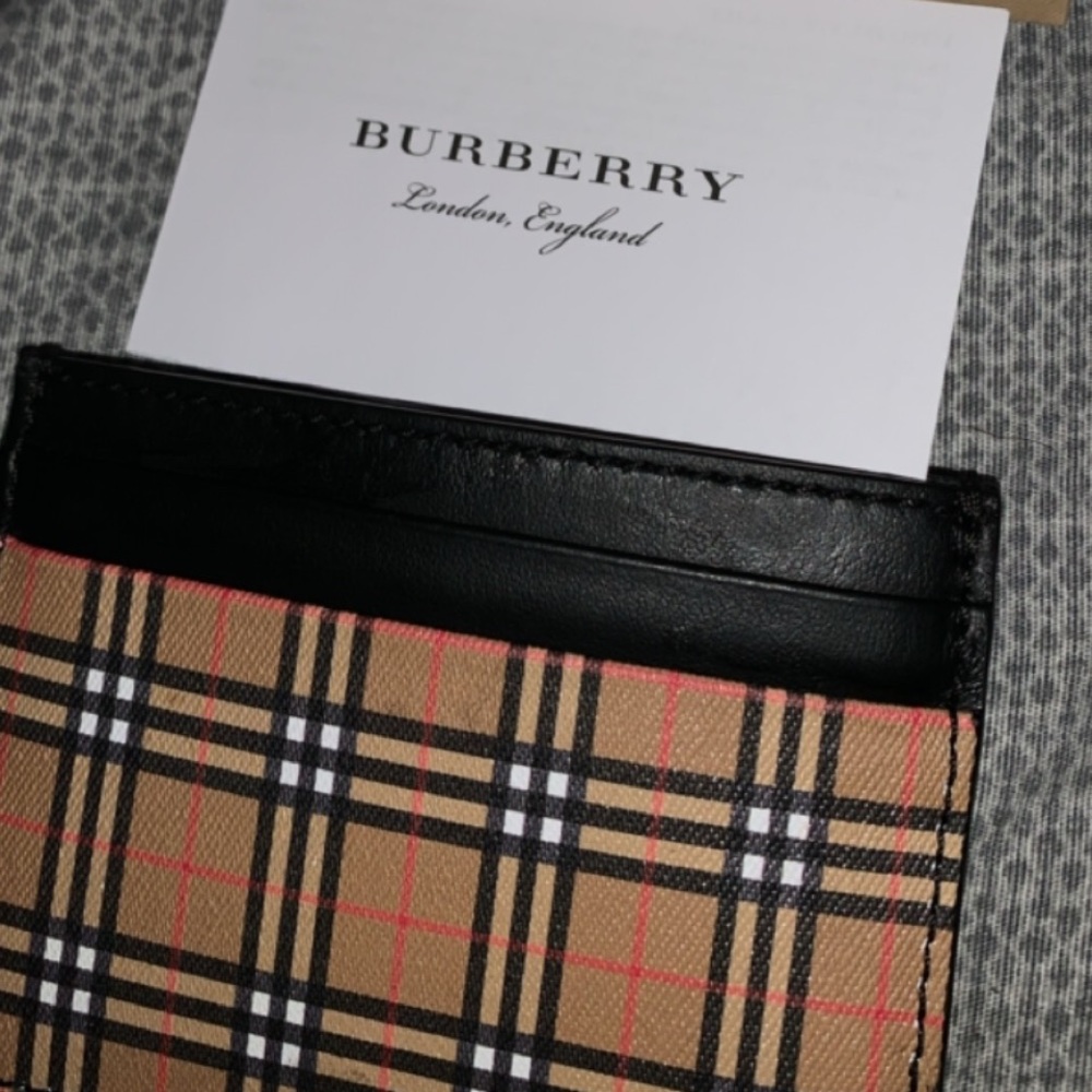 Burberry wallet